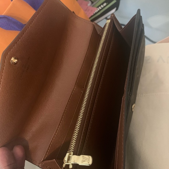 Louis Vuitton Sarah wallet.